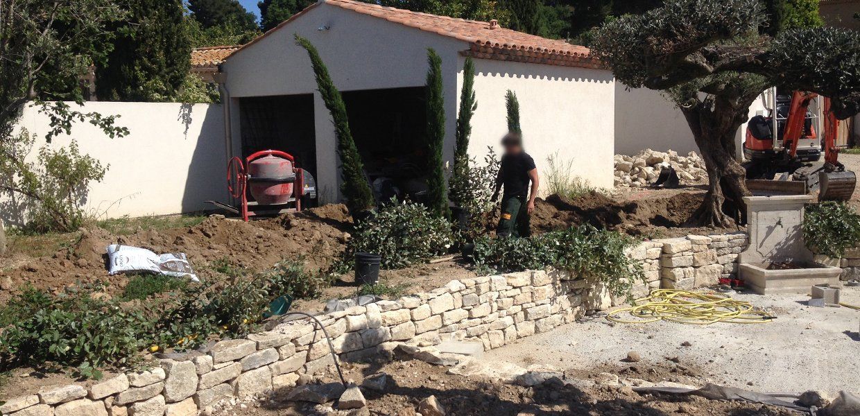 Access Vert création de paysage, plantations et gazon synthètique