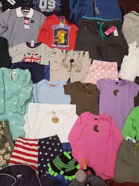 compra y venta y exportacion de moda y complementos de segunda mano ropa usada kilos. moda y complementos de ocasión a los mejores precios