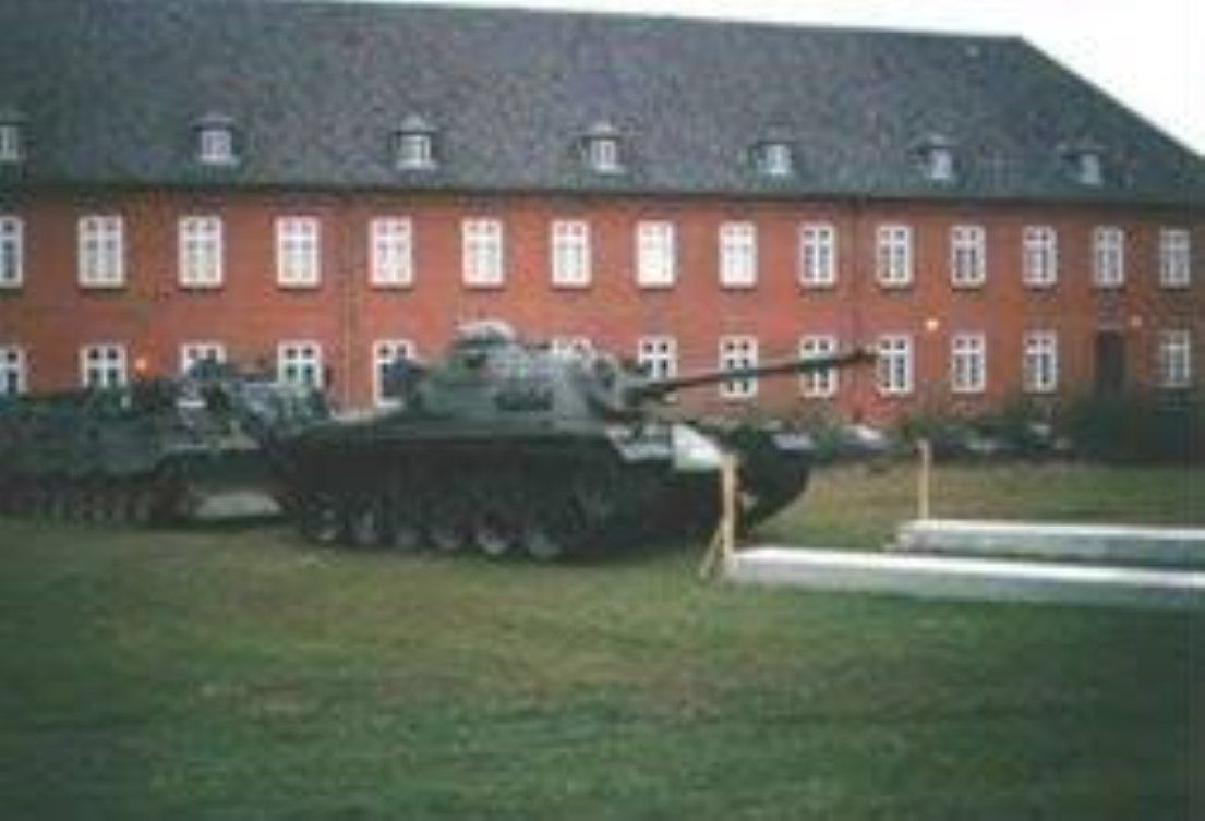 M 48 vor der Schlieffenkaserne