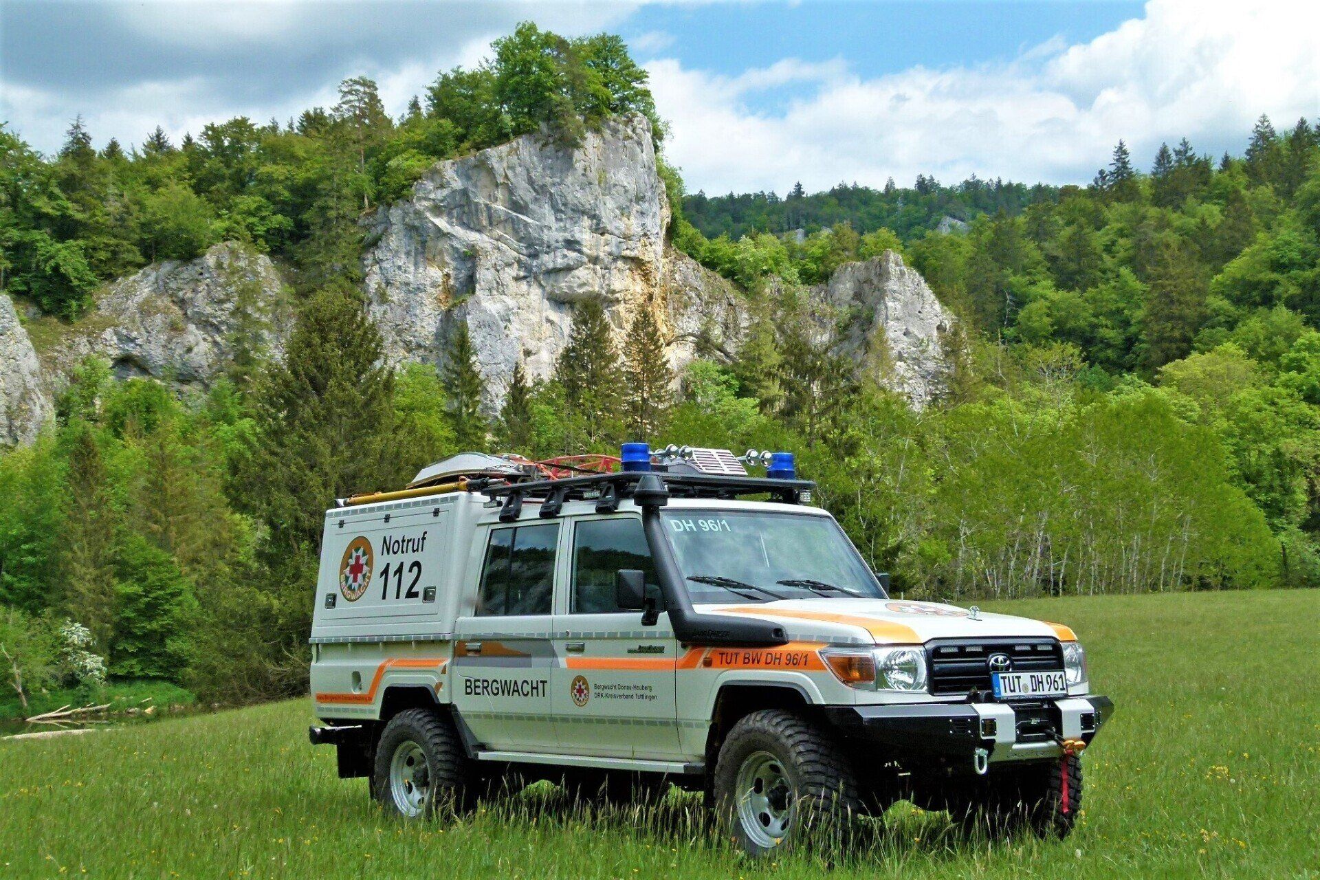 Fahrzeugbeschriftung Bergwacht Donau Heuberg