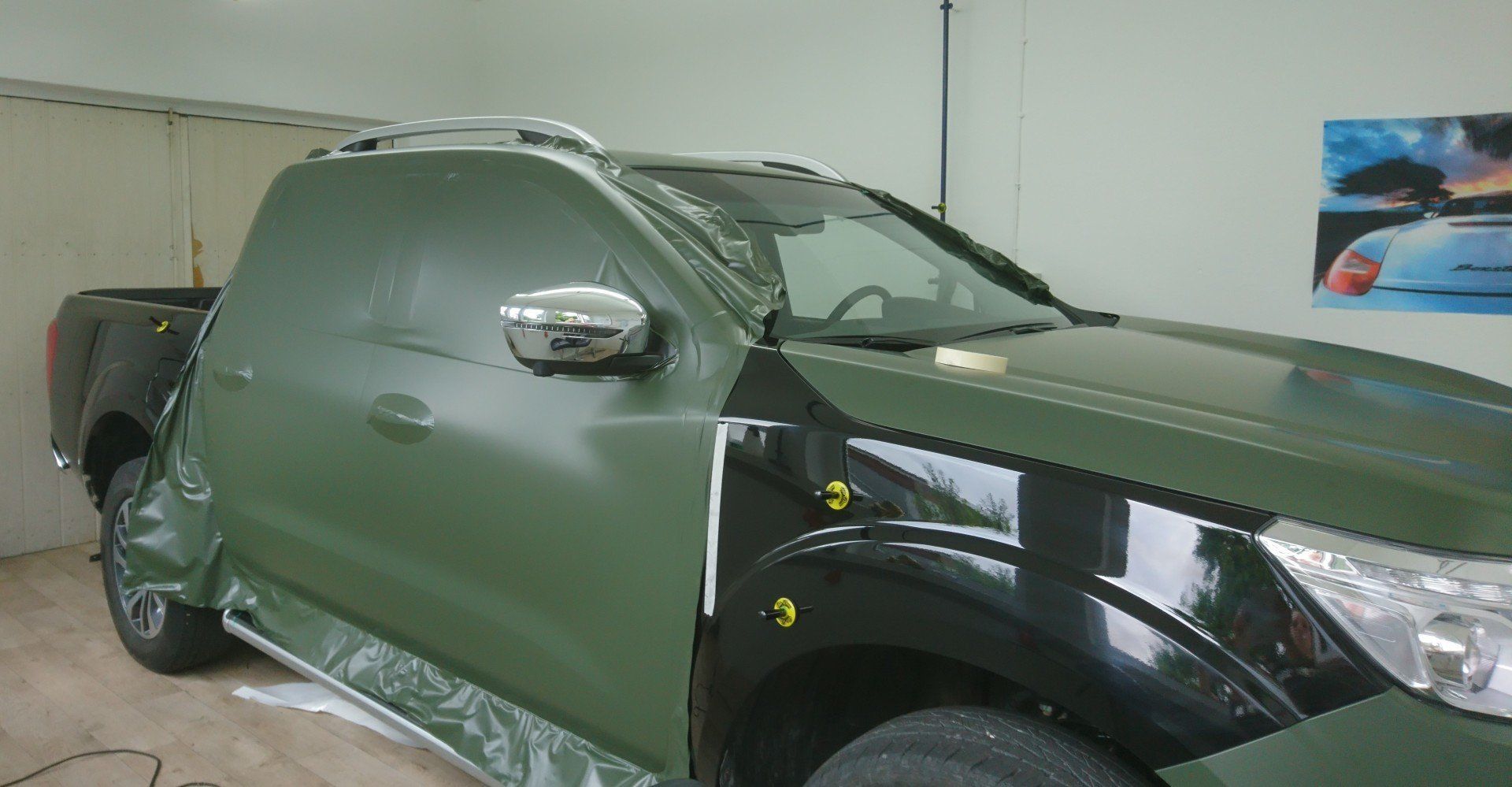 KFZ Vollfolierung olivgrün