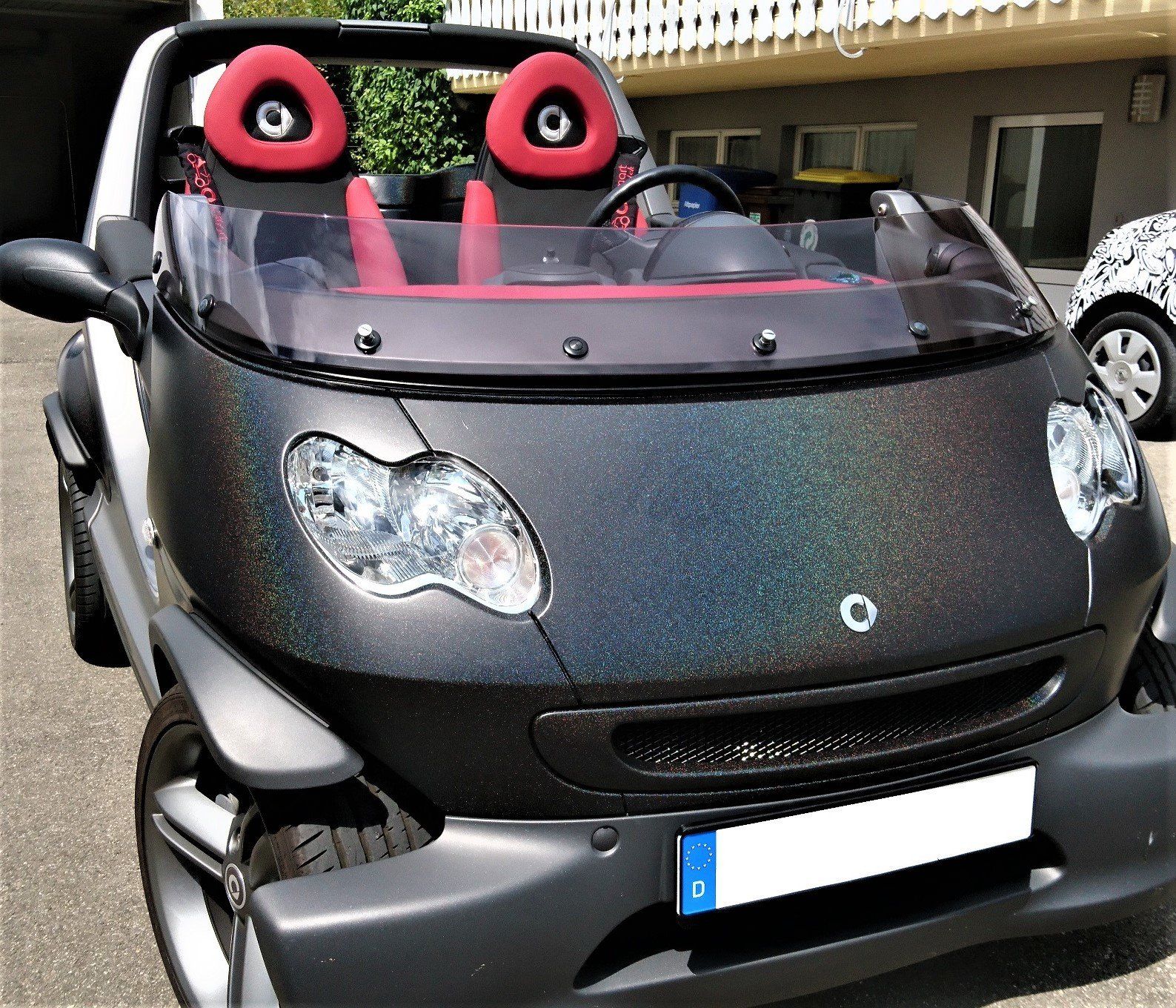 Folierung mit Effektfolie Schwarz Metallic