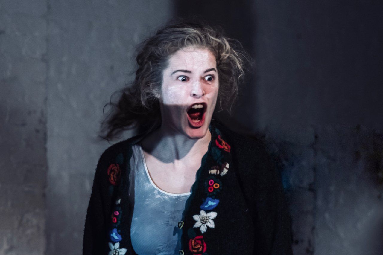 E-motion- curso de teatro fisico y expresión emocional en Barcelona