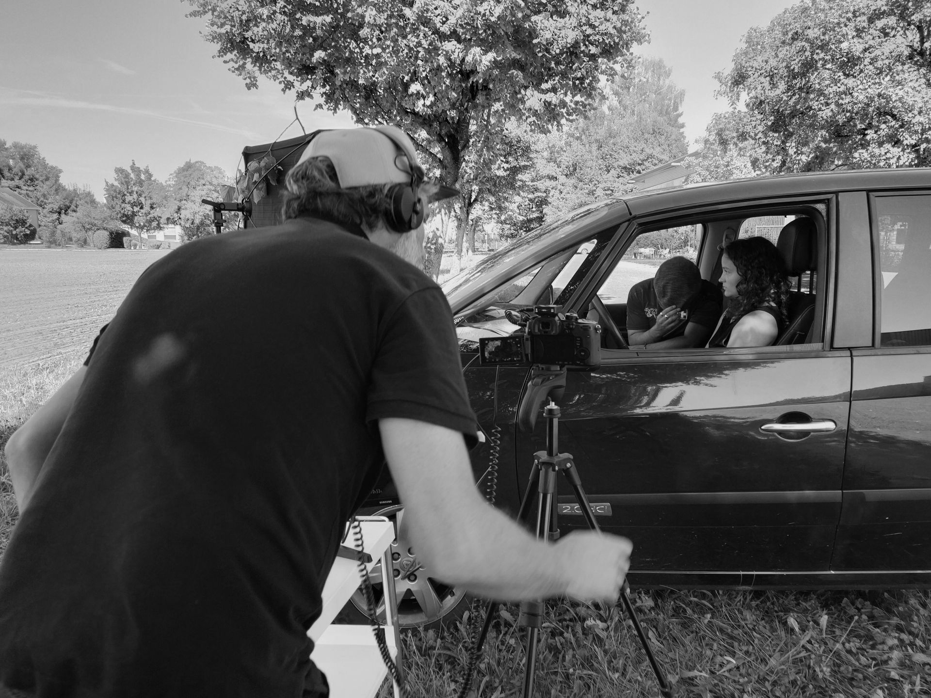 Dreh beim Kurs für Kamera-Schauspiel in Barcelona: Aufnahme einer Szene in einem Auto.