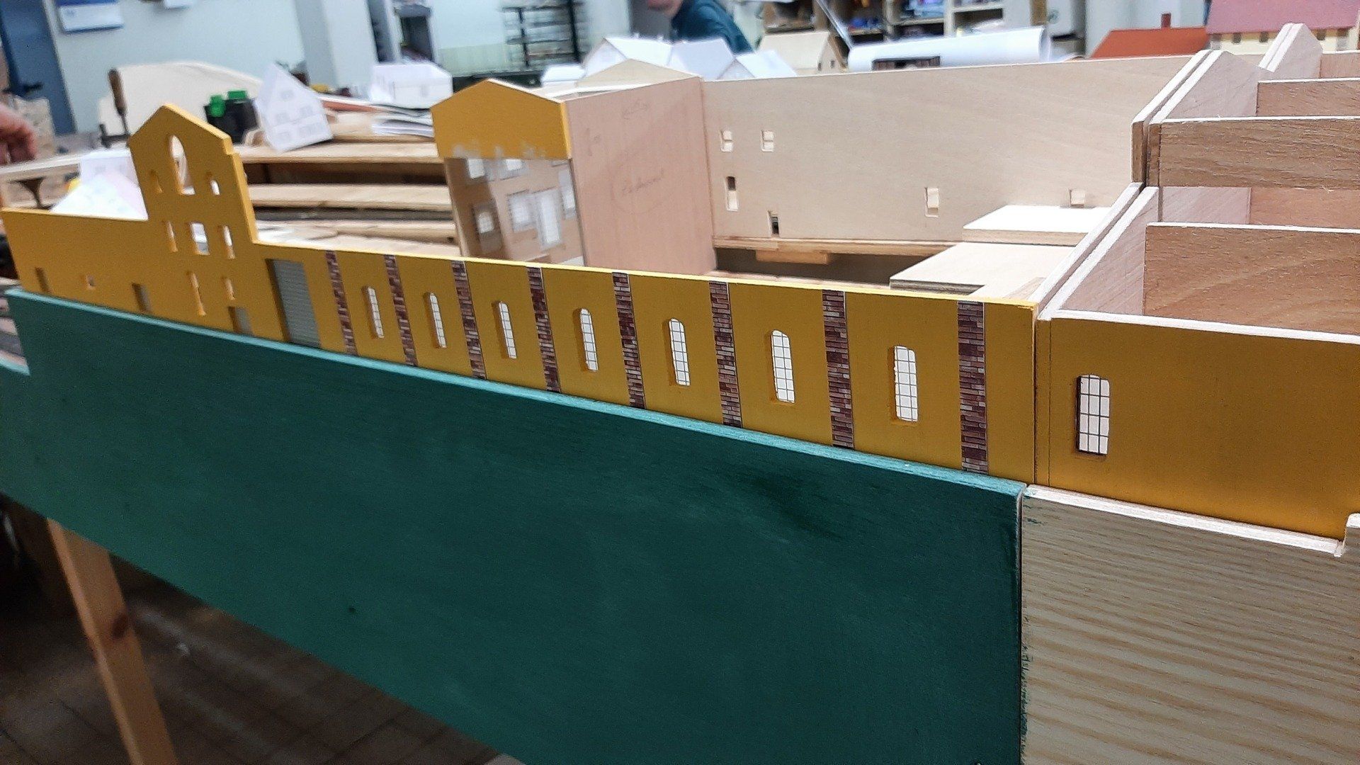 01.10.2021 Bau des Mittelteiles