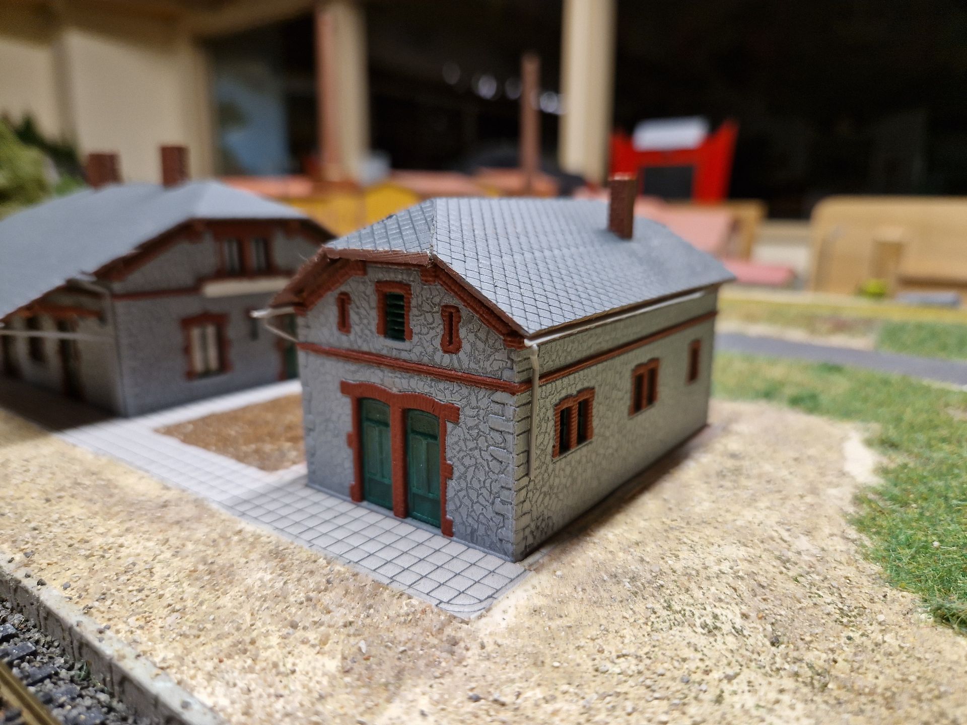 Nebengebäude - Gleisseite