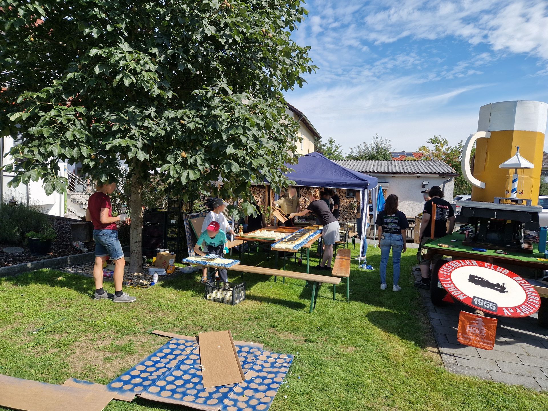 Vorbereitung Festwagen Vorbereitung Festwagen