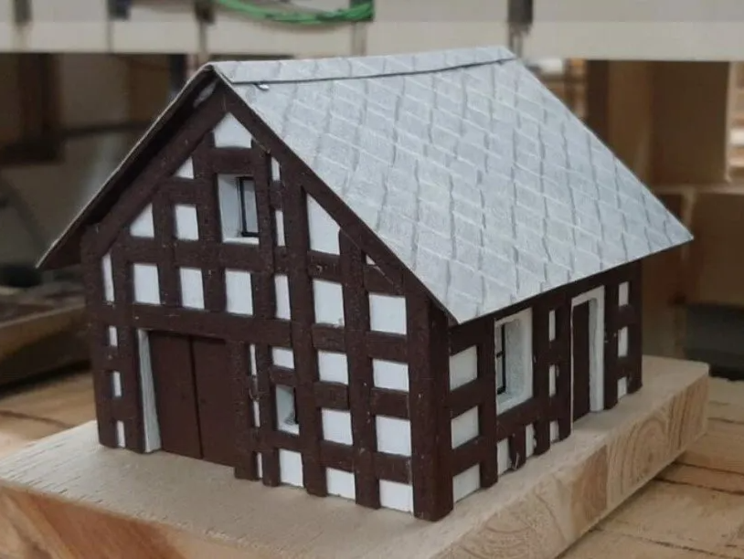 Stand: 15.01.2021 fertiges Bahnwärterhäuschen