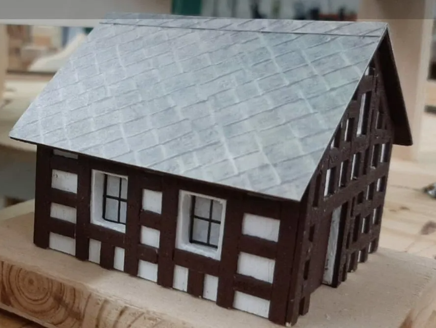 Stand: 15.01.2021 fertiges Bahnwärterhäuschen