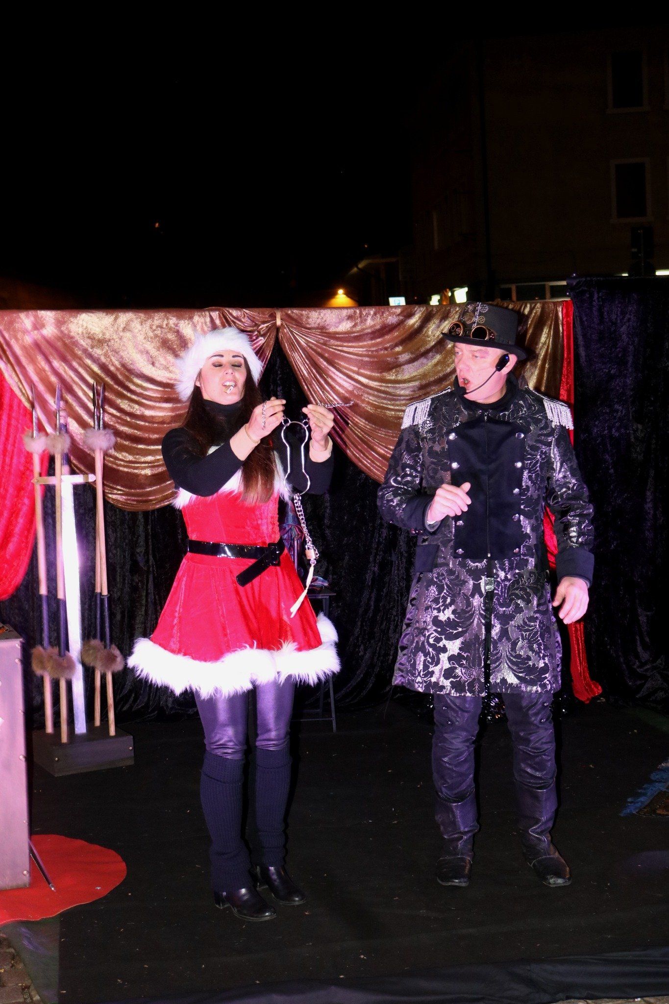 commedia spettacolo per periodo natalizio, spettacolo di natale per teatro, commedia natalizia, spettacolo di natale per scuole,