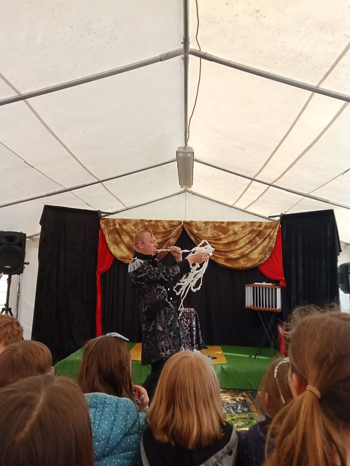 Spettacolo di magia per compleanni treviso,