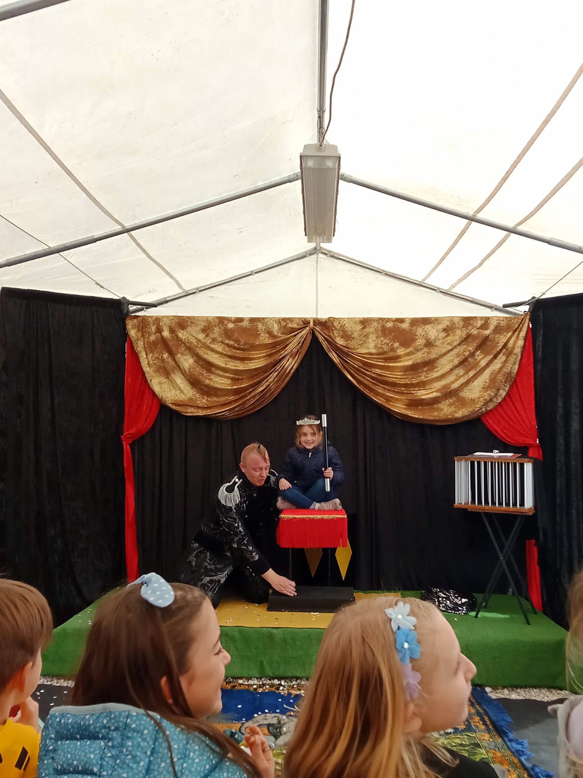 Spettacolo di magia per compleanni treviso,
