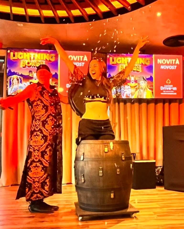 spettacolo per cene aziendali, spettacolo di grandi illusioni, spettacolo in Slovenia