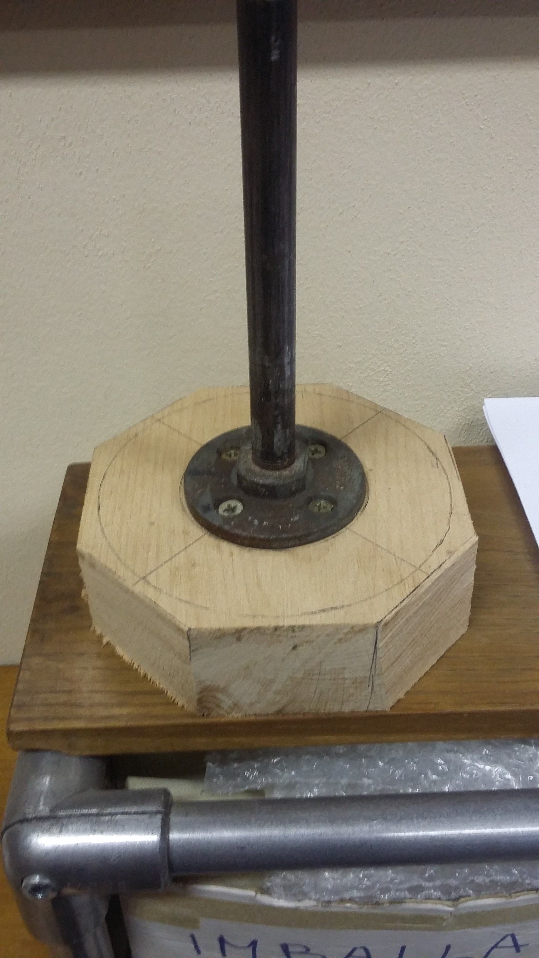 Forma legno base reliquiario per tornitura