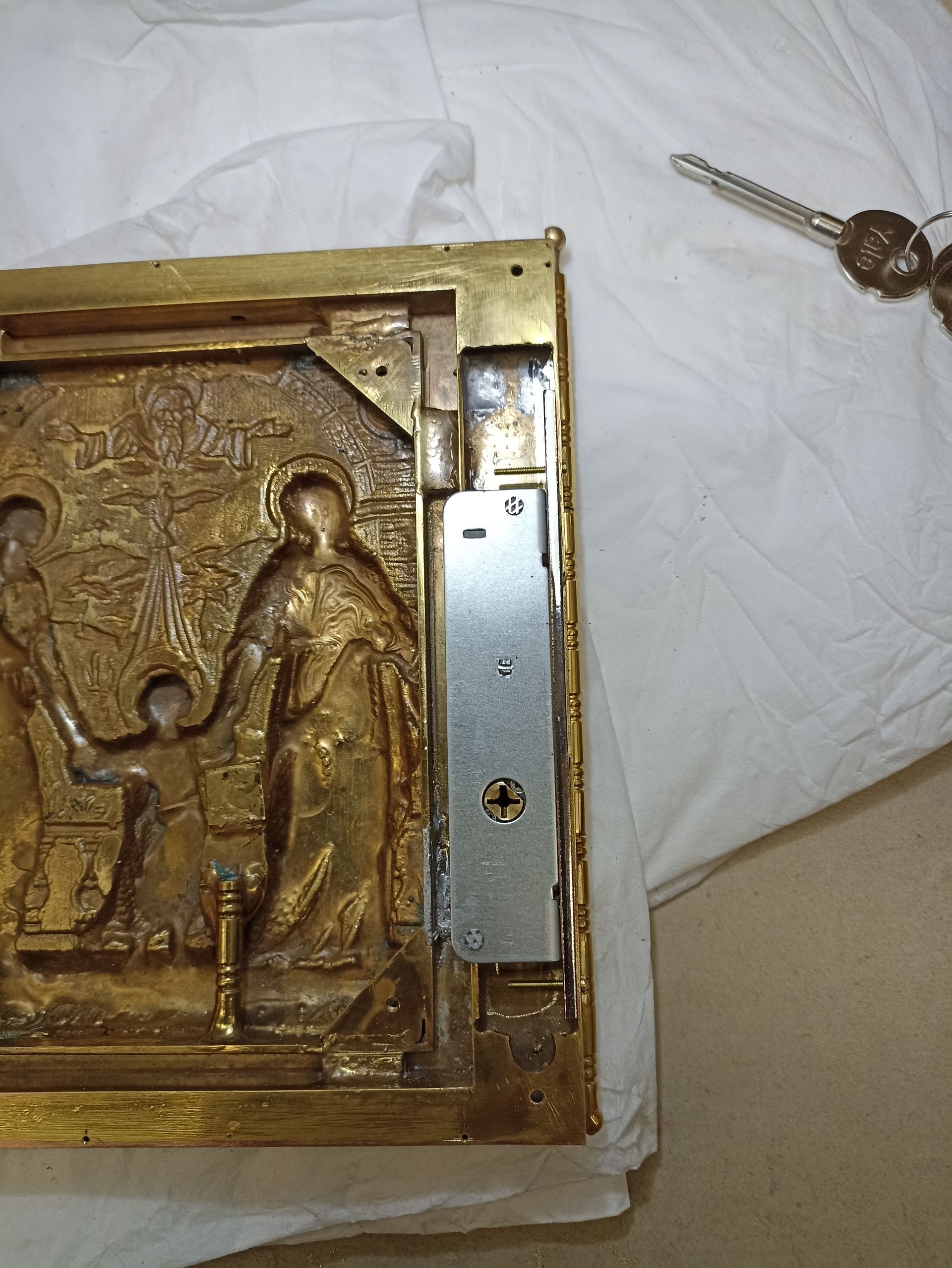 Nuova serratura del tabernacolo