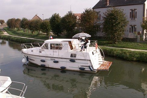 Hausboot günstig mieten Hausbooturlaub Frankreich