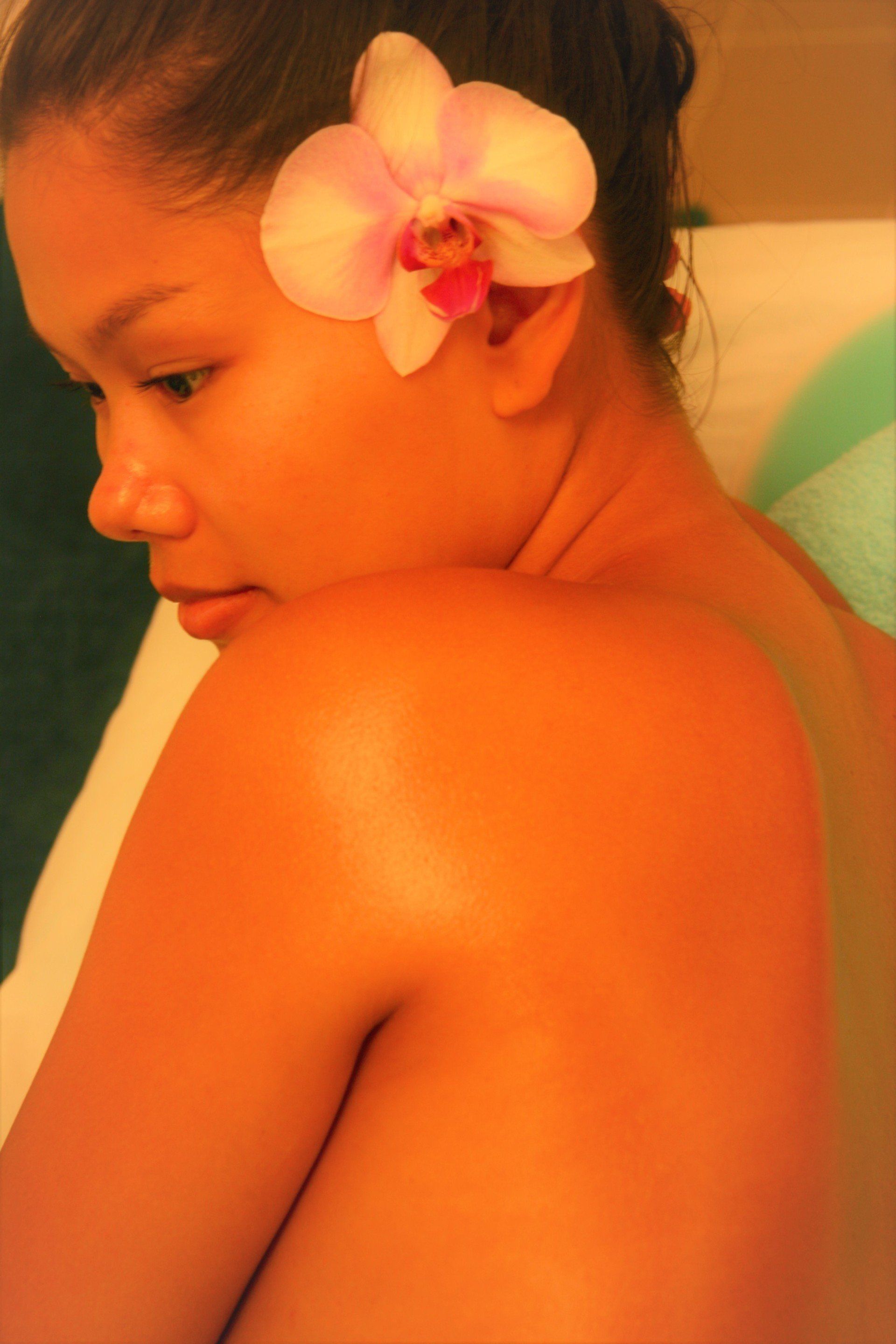 Thai-Oil Massage Robyn's Creation Style