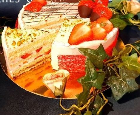 Restaurant im Hofgut, Vinothek, Sommelier, erlesene Weine, Bar, selbstgebackene Kuchen, Spezialitäten aus der Heimat, saisonal, regional, Abendkarte, Sonnenterrasse, Gin - Greenkeeper's Cut, vegetarisch, vegan, Laktose frei, Gluten frei