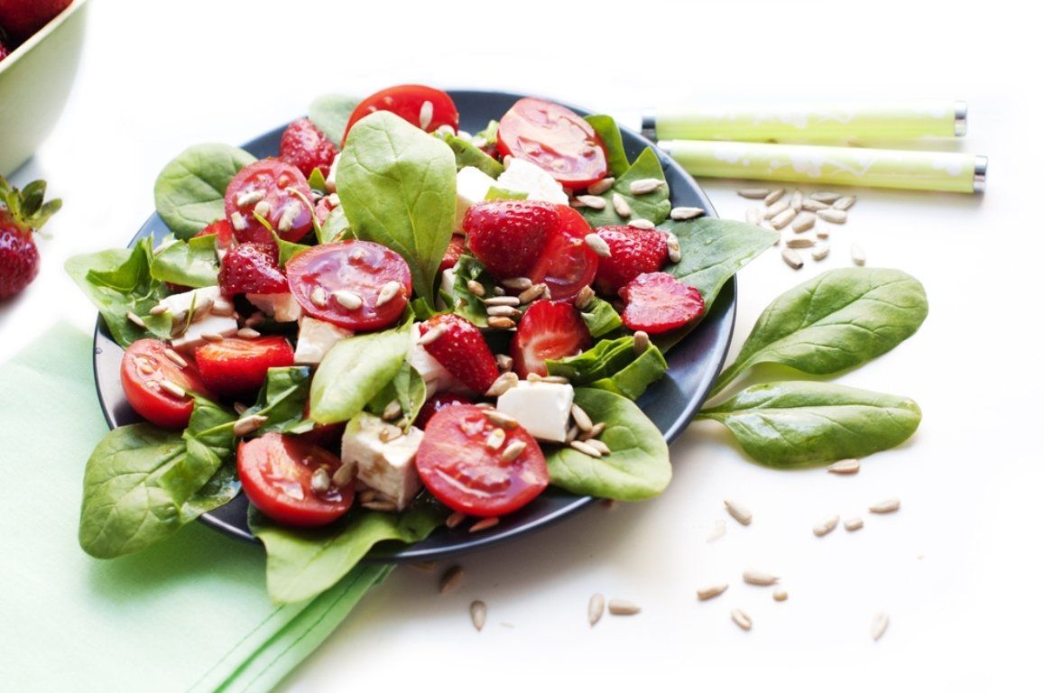 Restaurant im Hofgut, Vinothek, Sommelier, erlesene Weine, Bar, selbstgebackene Kuchen, Spezialitäten aus der Heimat, saisonal, regional, Abendkarte, Sonnenterrasse, Gin - Greenkeeper's Cut, vegetarisch, vegan, Laktose frei, Gluten frei