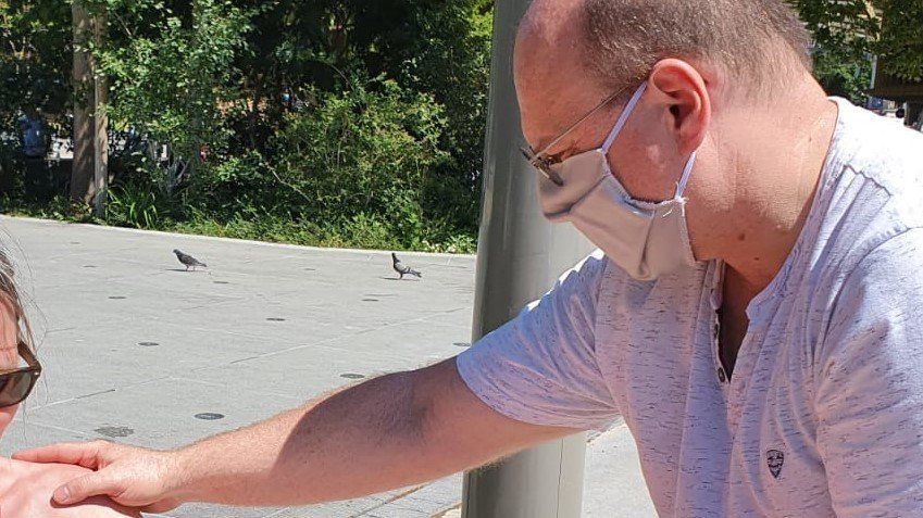 Massage de bien-être avec port du masque