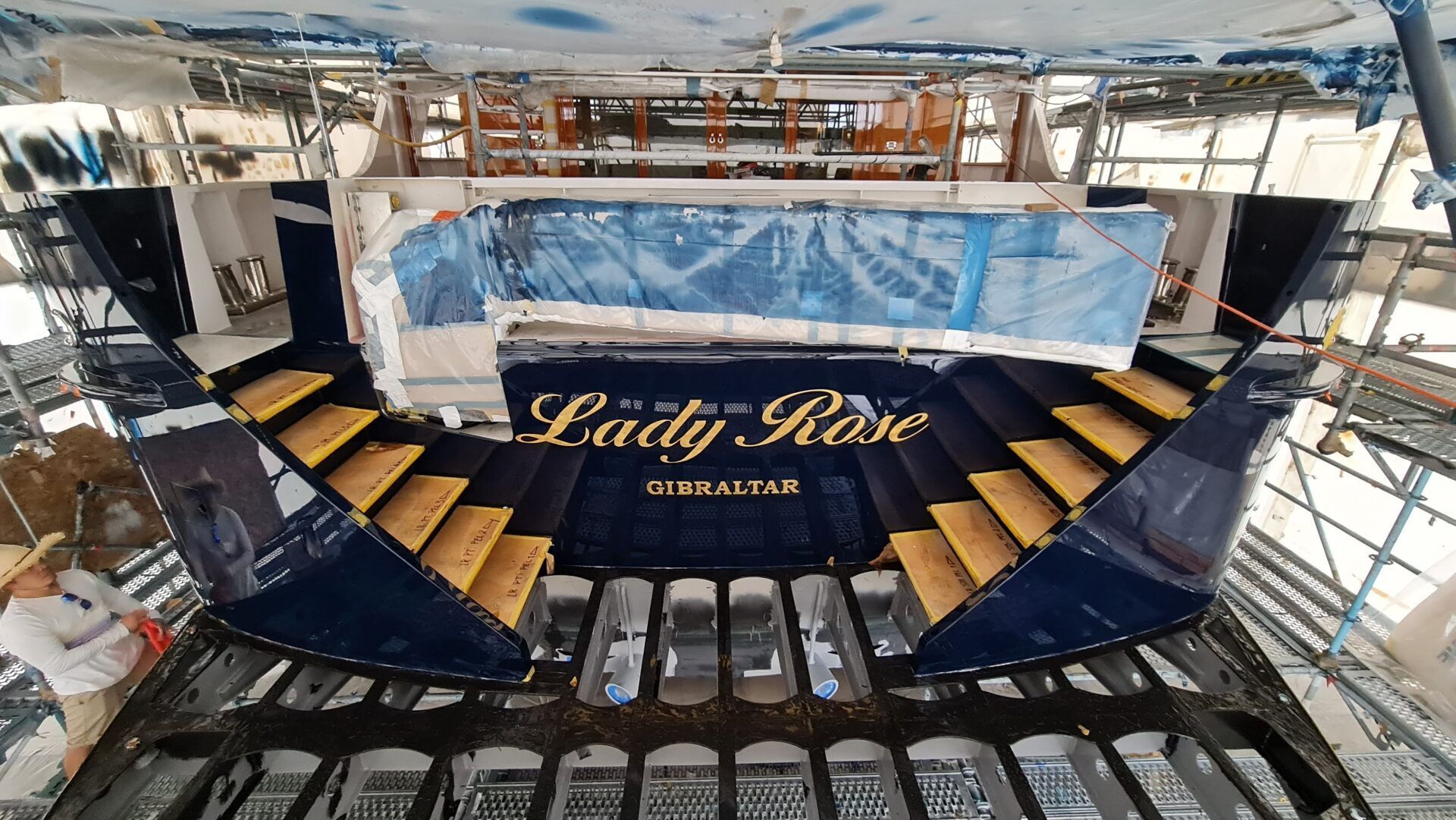 New transom and stairs welded by Links Marine