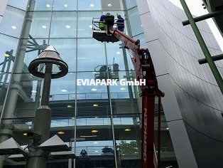 Parkhausreinigung-Tiefgaragenreinigung-Parkflächenreinigung-Flughafenreinigung-EVIAPARK GmbH