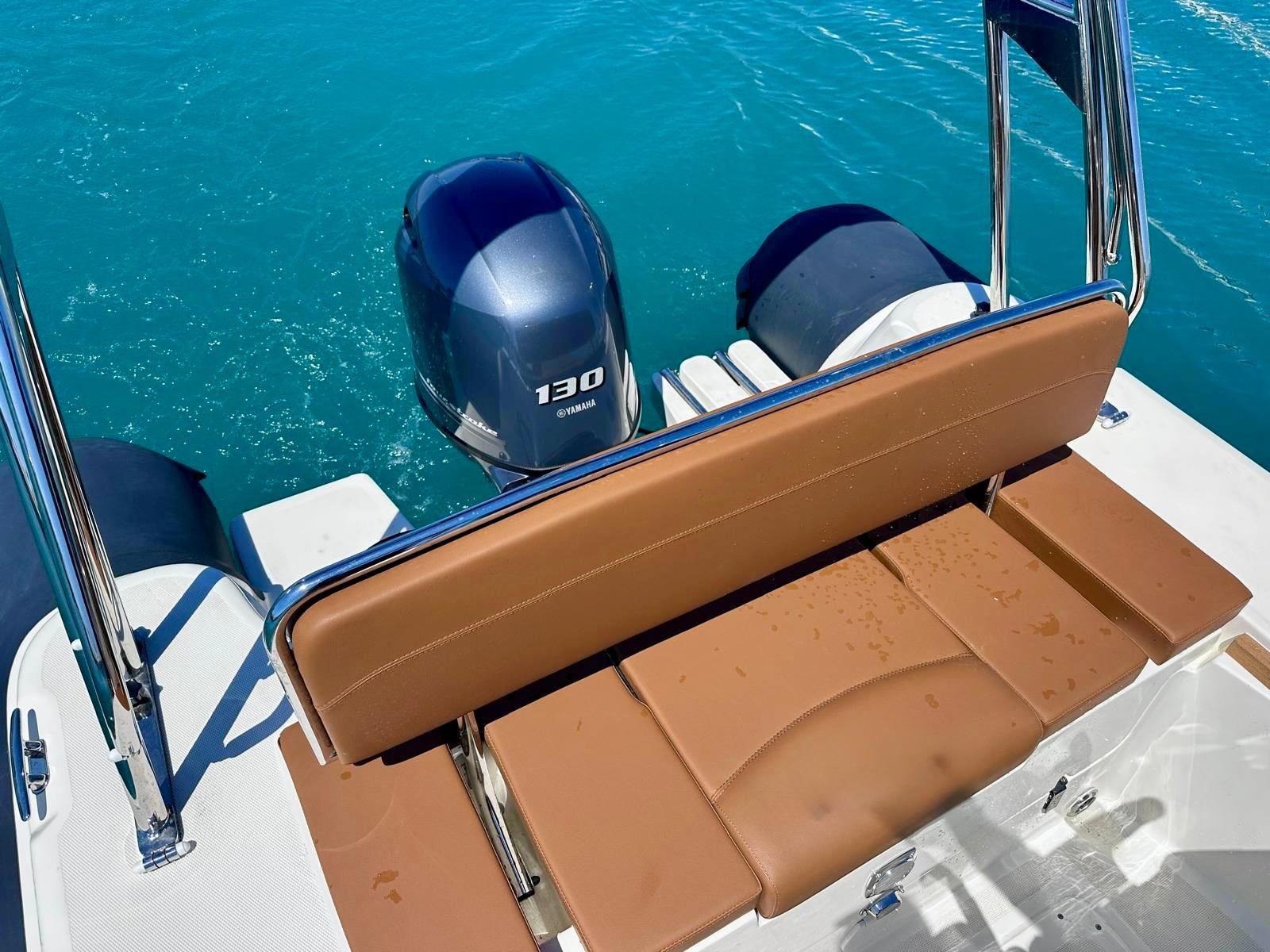 bsc 57 semi-rigide à la location locboat a coté de l'aéroport de nice jusqu'à 8 pers. rent a boat