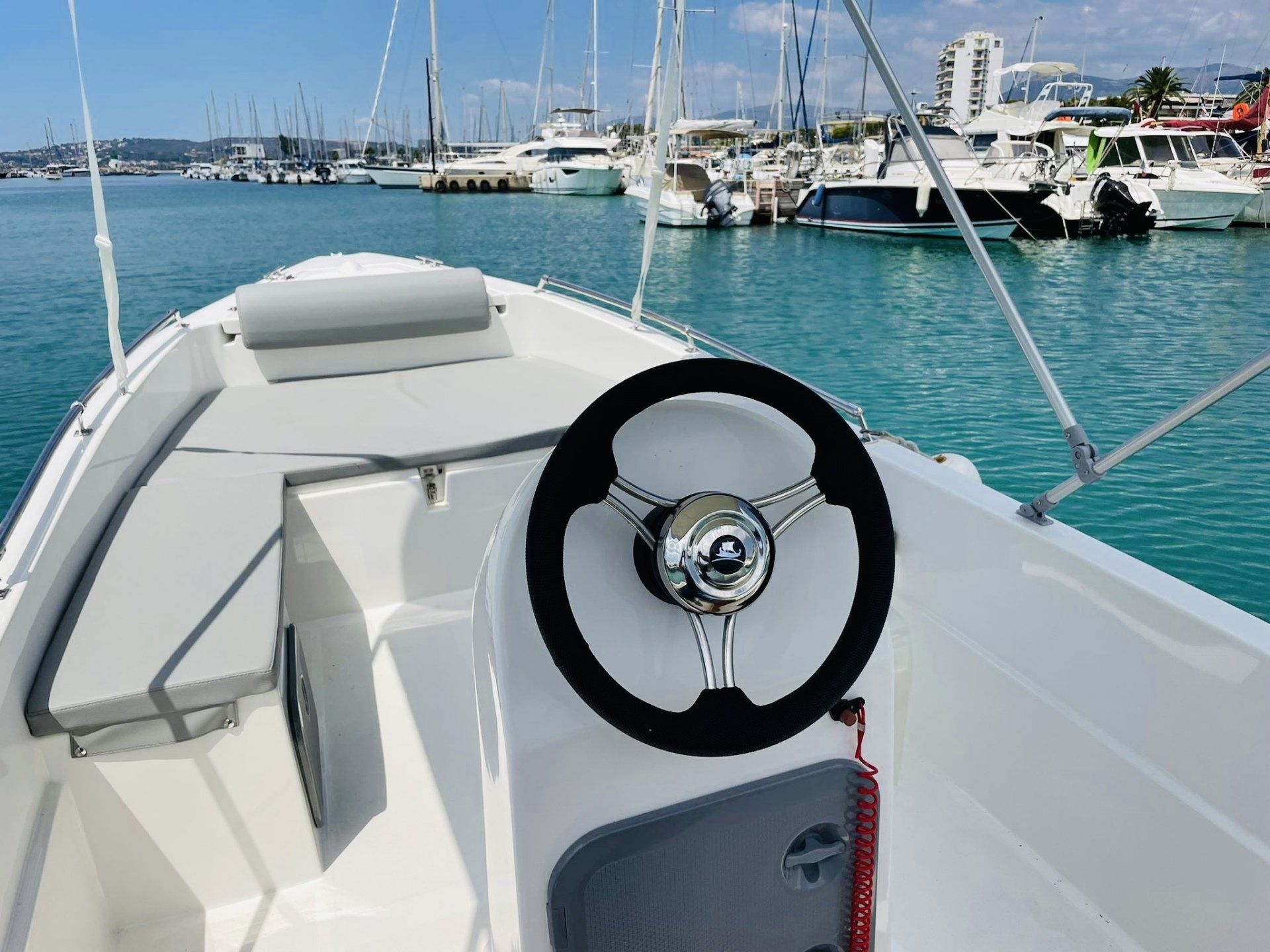 bateau sans permis without licence locboat nice saint laurent du var