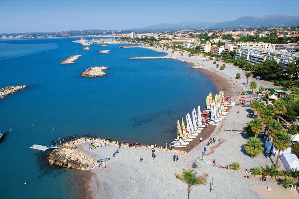 SAINT LAUrent du var locboat location de bateau proche de Nice
