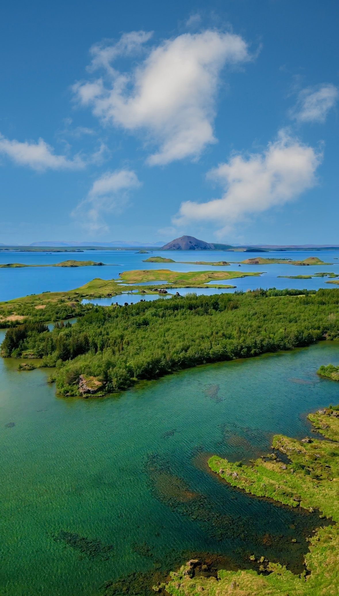 Drohnenaufnahme von Myvatn in Island