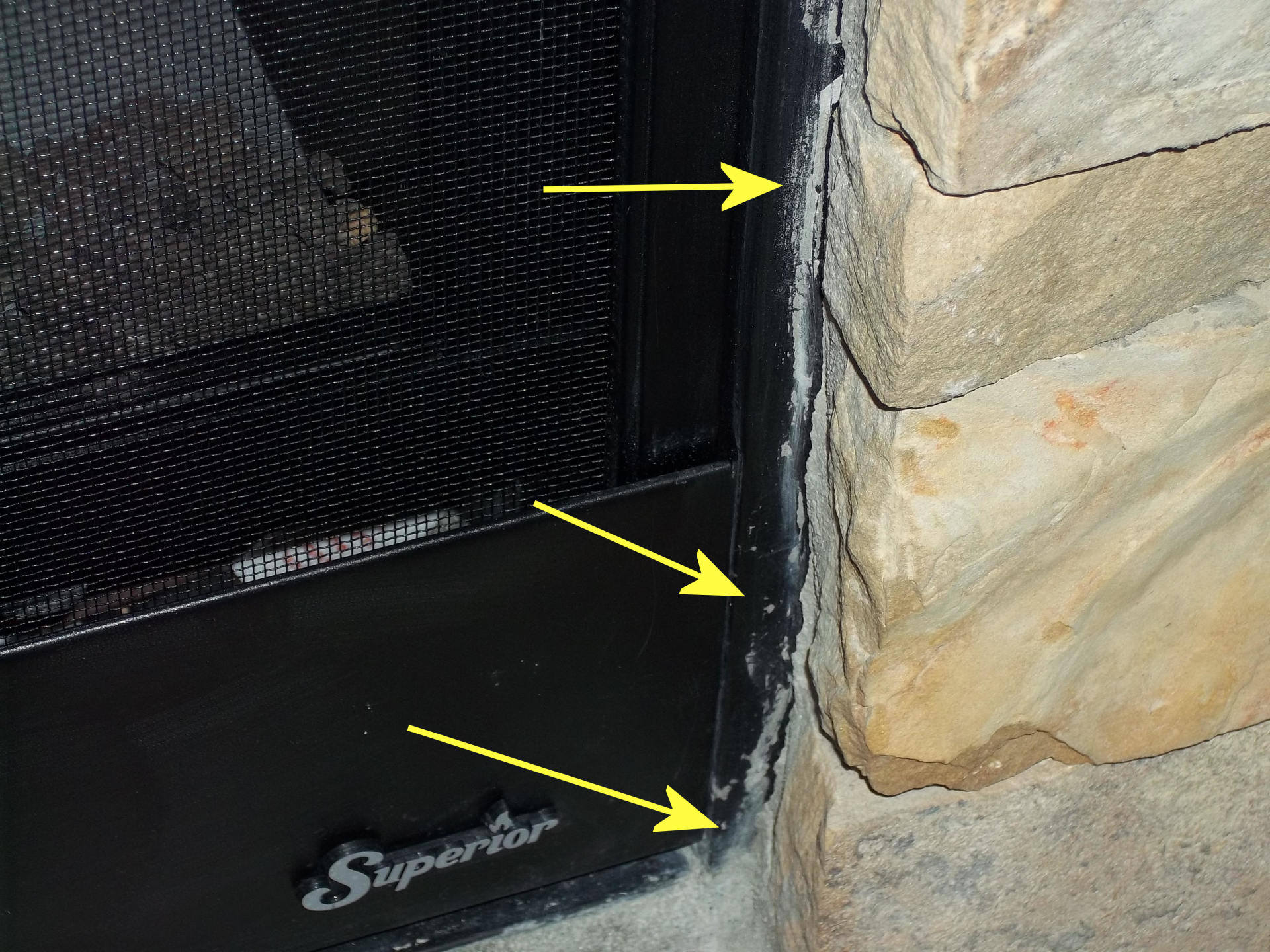 Another photo showing the sloppiness in the fit-&-finish of the masonary work