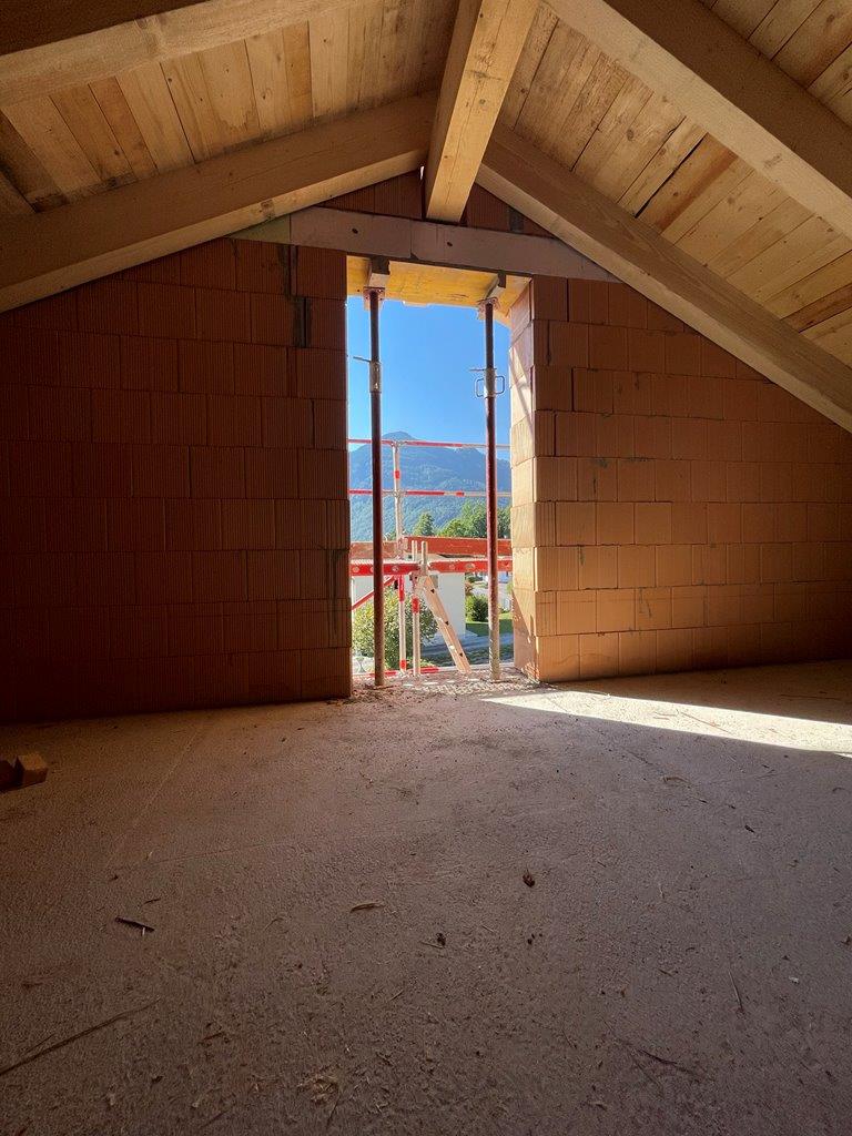 Baufortschritt: AUFRICHTEN DES DACHSTUHLS