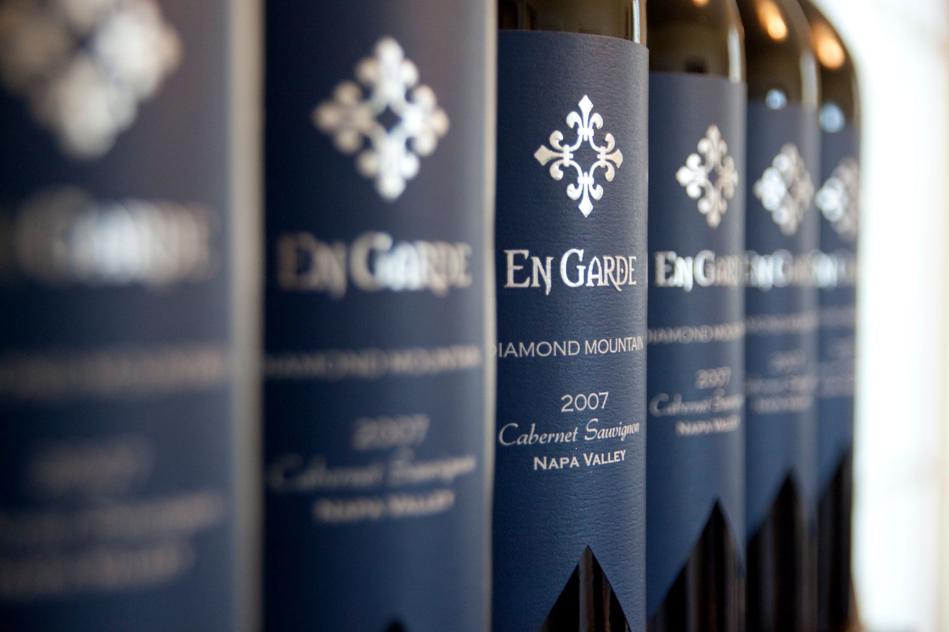 En Garde wine bottles