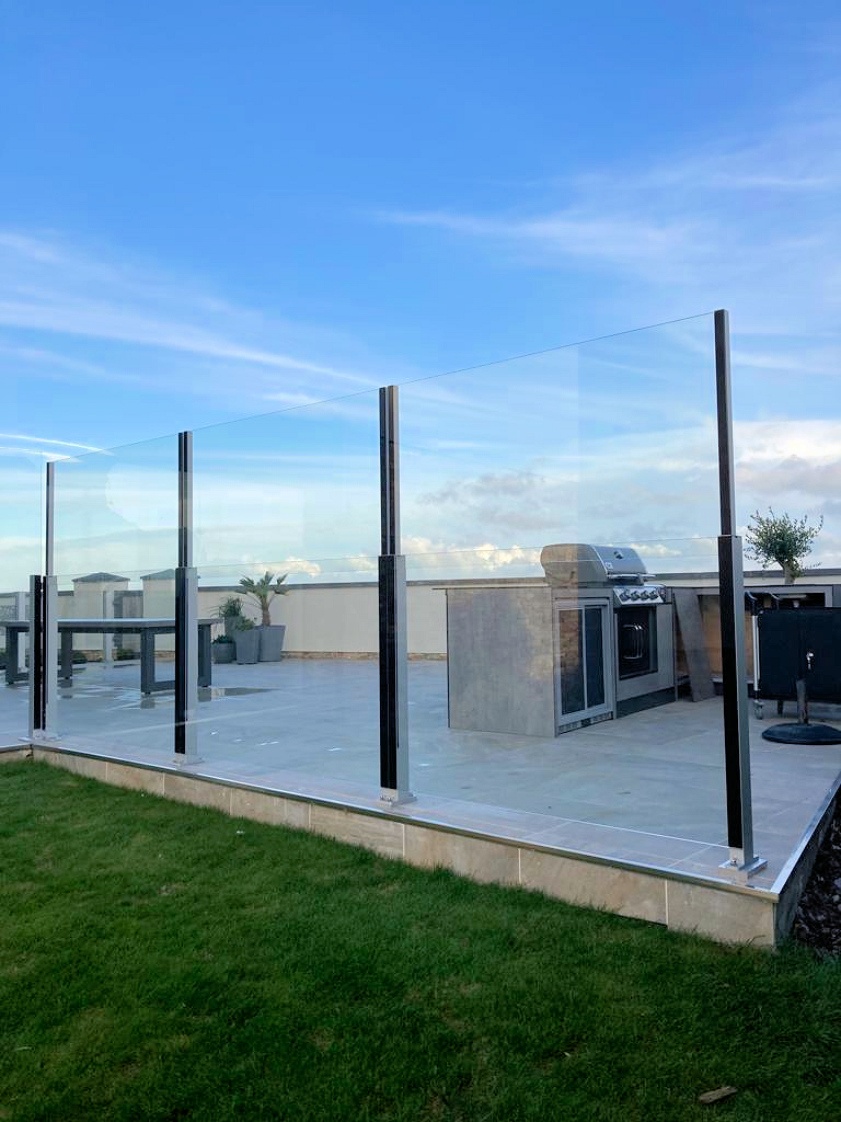 ClickitUp Balustrading with Wind Break