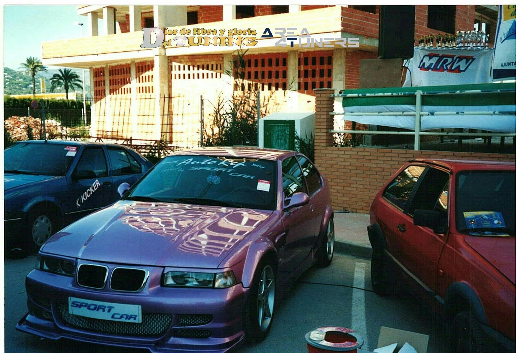 Imagen del reportaje  revista Tuning Area4tuners.es, concentración de coches Tuning del año 2001 en Calpe, Alicante, España