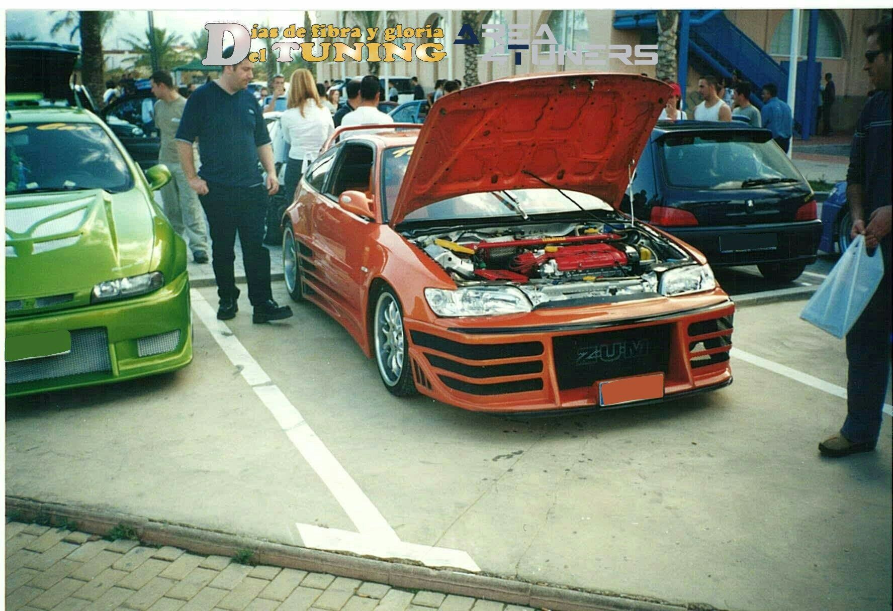 Imagen del reportaje  revista Tuning Area4tuners.es, concentración de coches Tuning del año 2001 en Alfaz Del Pí, Alicante, España