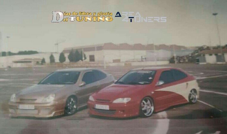 Imagen del reportaje  revista Tuning Area4tuners.es, concentración de coches Tuning del año 2002 en Palencia, España