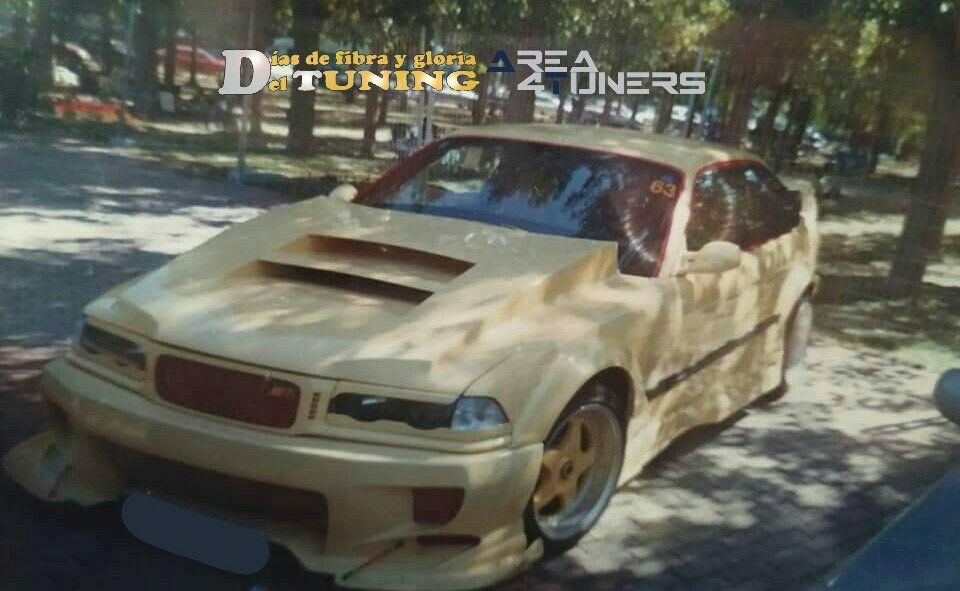 Imagen del reportaje  revista Tuning Area4tuners.es, concentración de coches Tuning del año 2002 en Palencia, España