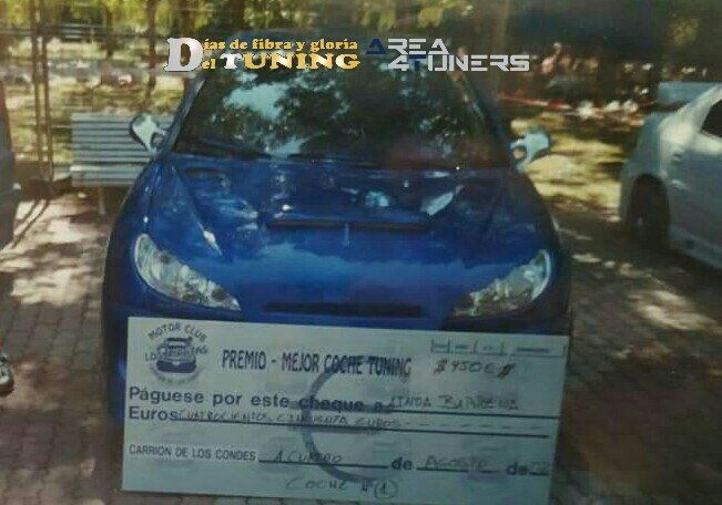 Imagen del reportaje  revista Tuning Area4tuners.es, concentración de coches Tuning del año 2002 en Palencia, España