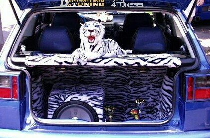 Imagen del reportaje revista Tuning Area4tuners.es, concentración de coches Tuning del año 2003 en Calafell, Tarragona, España