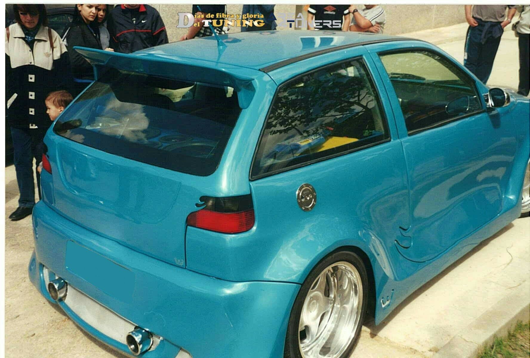 Imagen del reportaje revista Tuning Area4tuners.es, concentración de coches Tuning del año 2003 en Buñol, Valencia, España