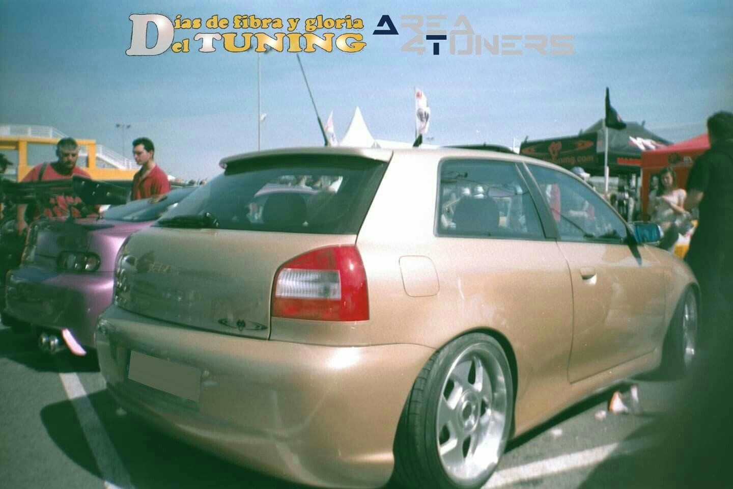 Imagen del reportaje revista Tuning Area4tuners.es, concentración de coches Tuning del año 2004 en Cheste, Valencia, España