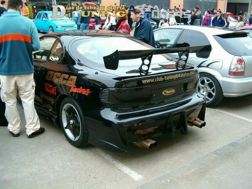 Imagen del reportaje revista Tuning Area4tuners.es, concentración de coches Tuning del año 2004 en Zarautz, Guipúzcoa, España