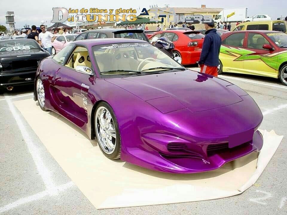 Imagen del reportaje revista Tuning Area4tuners.es, concentración de coches Tuning del año 2005 en Cheste, Valencia, España