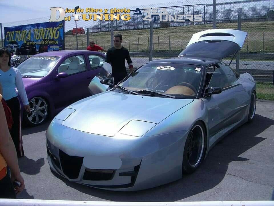 Imagen del reportaje revista Tuning Area4tuners.es, concentración de coches Tuning del año 2005 en Cheste, Valencia, España