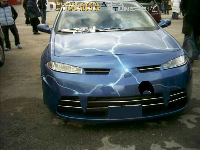 Imagen del reportaje revista Tuning Area4tuners.es, concentración de coches Tuning del año 2005 en Medina Del Pomar, Burgos, España