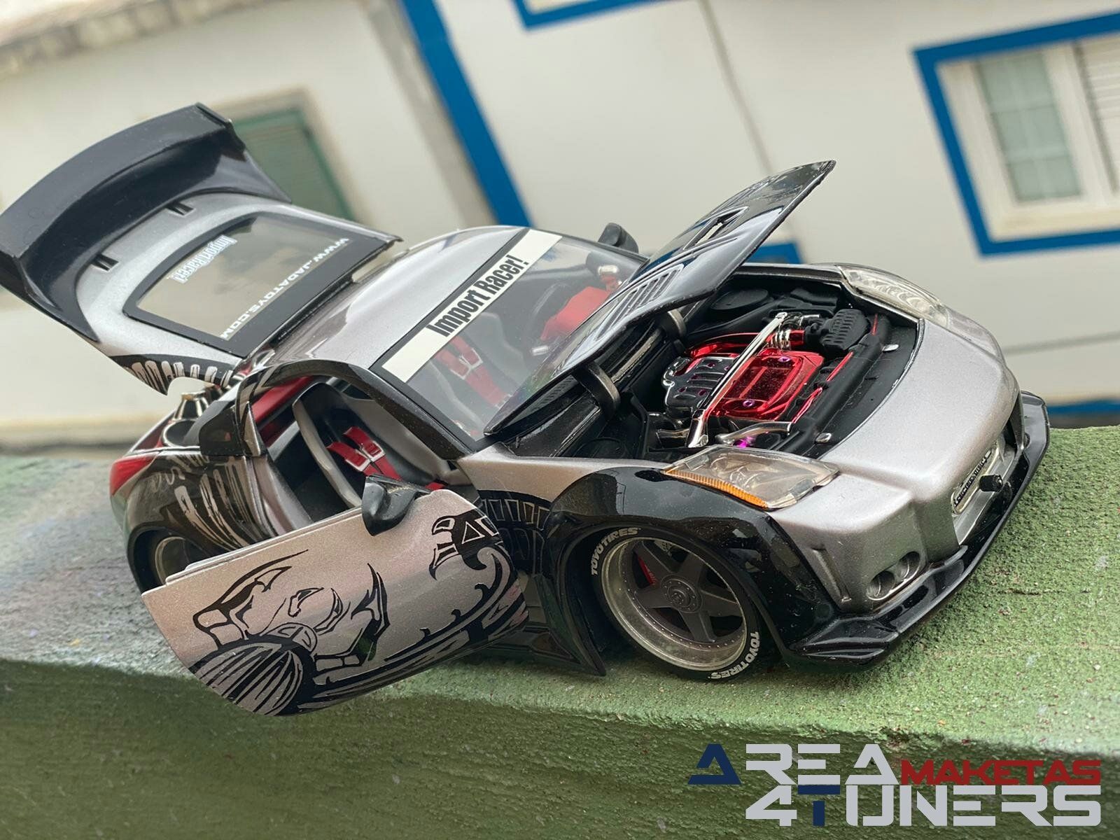 Reportaje maqueta Tuning Nissan 350z Tokyo Imagen perteneciente al reportaje fotográfico de la revista Tuning de publicación diaria Area4tuners.es sobre una maqueta Tuning de escala 1:18 Nissan 350z
