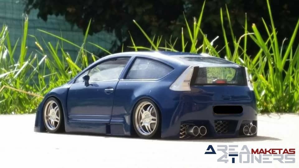 Reportaje maqueta Tuning Citroën C4 Kustomorphorse Imagen perteneciente al reportaje fotográfico de la revista Tuning de publicación diaria Area4tuners.es sobre una maqueta Tuning de escala 1:18 Citroën C4