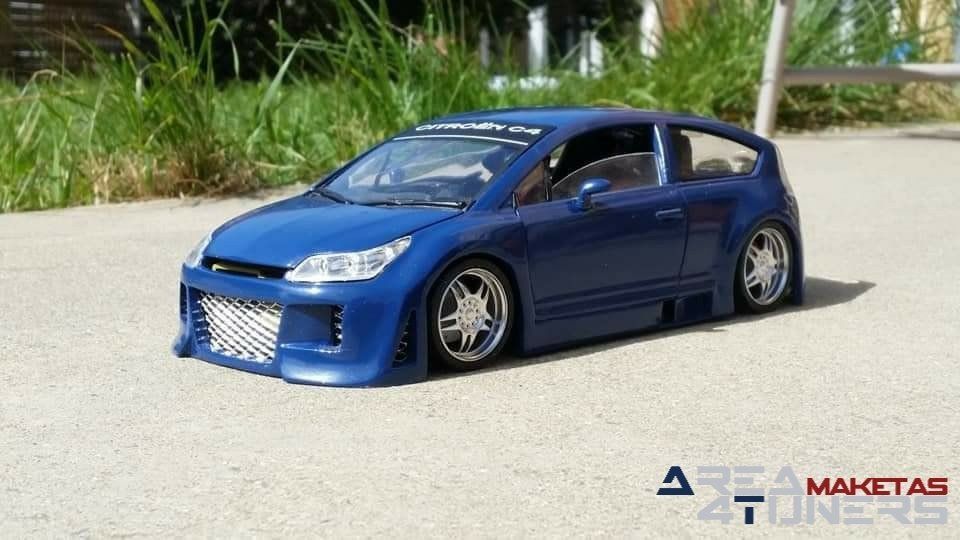 Reportaje maqueta Tuning Citroën C4 Kustomorphorse Imagen perteneciente al reportaje fotográfico de la revista Tuning de publicación diaria Area4tuners.es sobre una maqueta Tuning de escala 1:18 Citroën C4