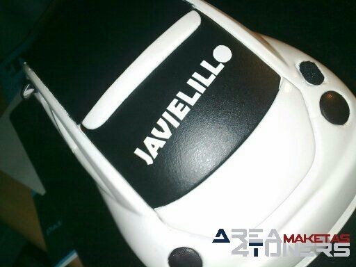 Reportaje maqueta Tuning Vw New Beetle Suicidal Doors Imagen perteneciente al reportaje fotográfico de la revista Tuning de publicación diaria Area4tuners.es sobre una maqueta Tuning de escala 1:18 Vw New Beetle